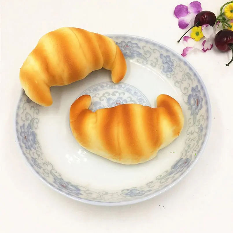 

11CM Jumbo Squishies Antistress Simulation Charms Croissant Bread Kawaii Slow Rising Squeeze Soft Scented Decompression Toys