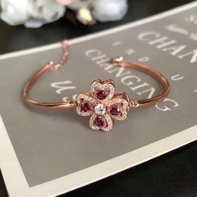Natural magnesium aluminum Garnet bracelet 925 silver rose gold bracelet Fashion style Birthday gift for dinner
Natural magnesium aluminum Garnet bracelet 925 silver rose gold bracelet Fashion style Birthday gift for dinner