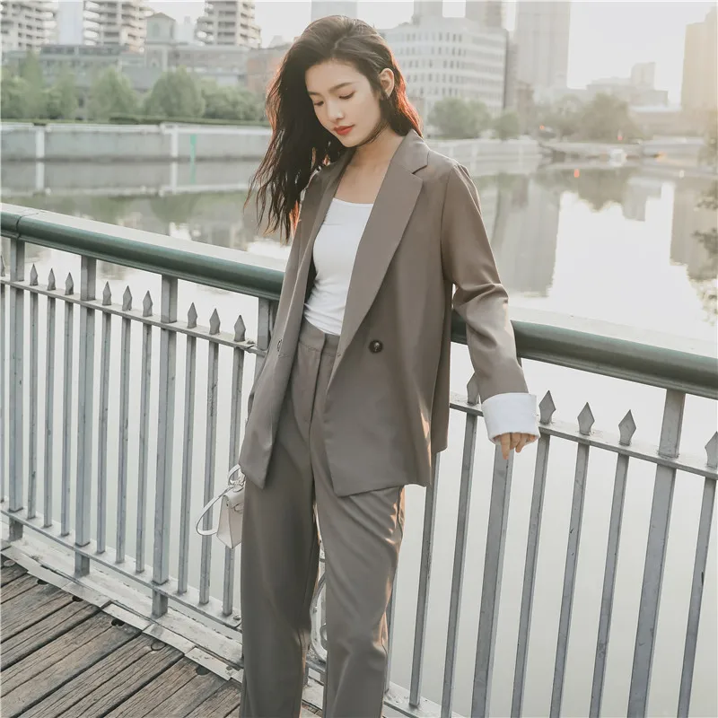 Customized new fashion women's women's casual suit two-piece suit (jacket + pants) ladies business formal suit
Customized new fashion women's women's casual suit two-piece suit (jacket + pants) ladies business formal suit