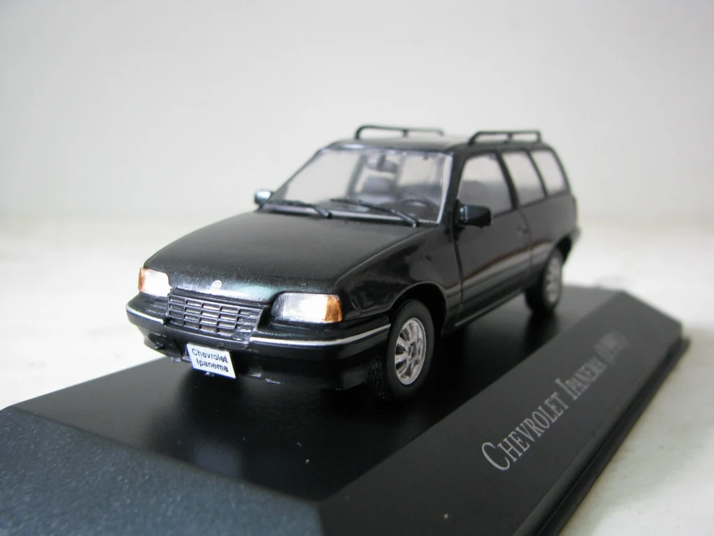 I XO 1:43 CHEVRO LET IPANEMA 1991 бутик сплав автомобильные игрушки для детей детские модель