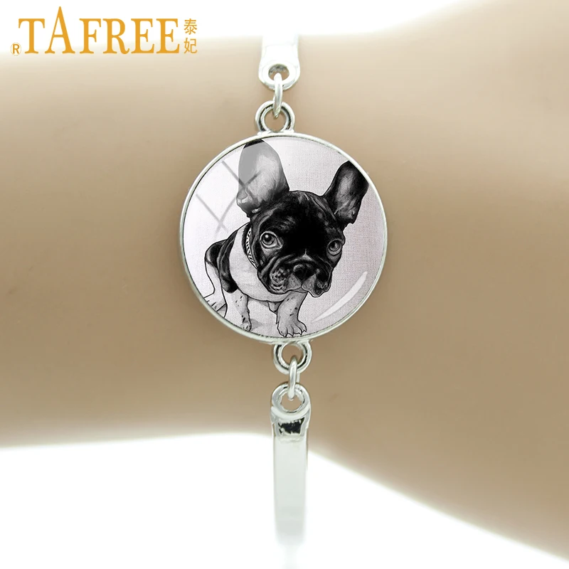 TAFREE 2017 Dog Bracelet Cute Pug Dog Animal French Christmas Gift Pet art glass cabochon handmade charms popular jewelry A142
TAFREE 2017 Dog Bracelet Cute Pug Dog Animal French Christmas Gift Pet art glass cabochon handmade charms popular jewelry A142