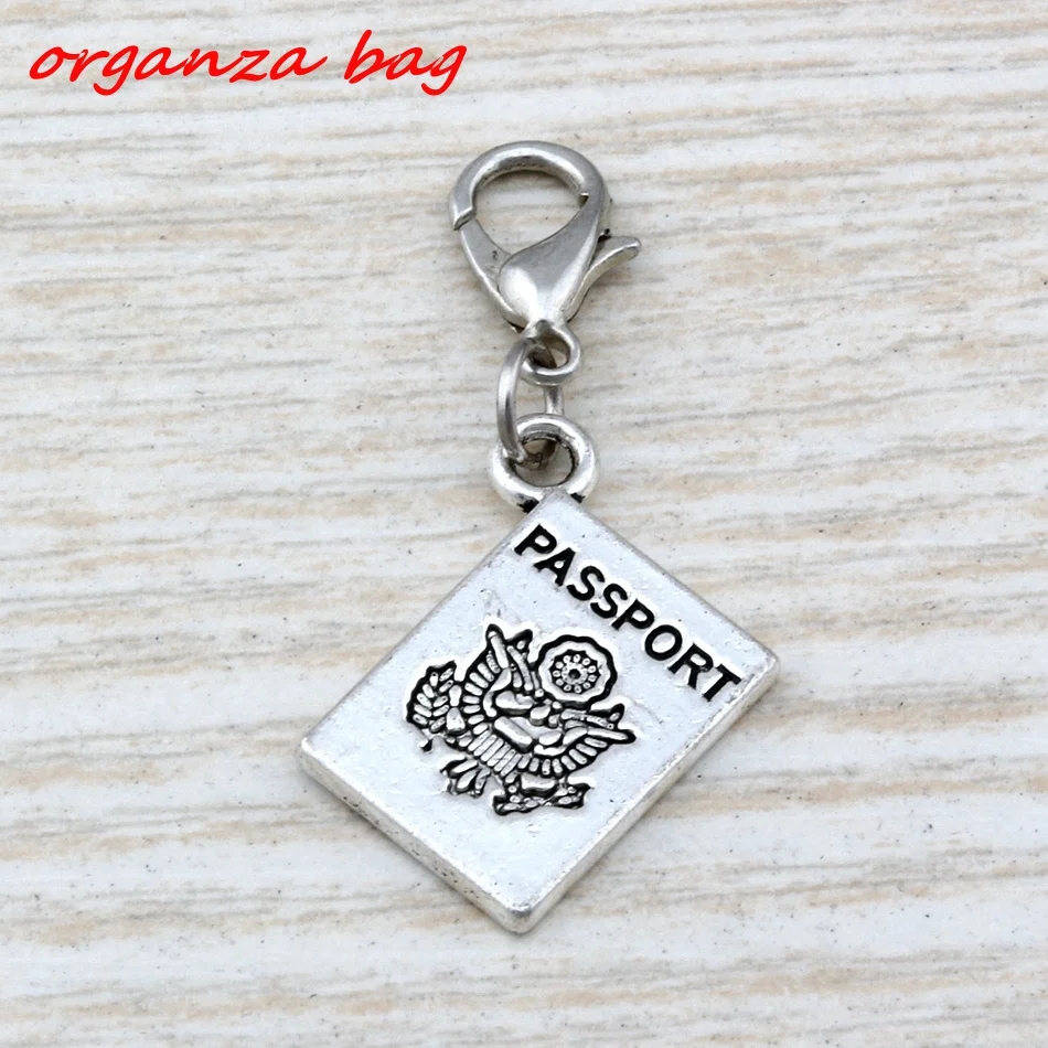 MIC 10 pcs Alloy Passport Charm With lobster clasp Fit Charm Bracelets DIY Jewelry 15x36mm A-111b
MIC 10 pcs Alloy Passport Charm With lobster clasp Fit Charm Bracelets DIY Jewelry 15x36mm A-111b