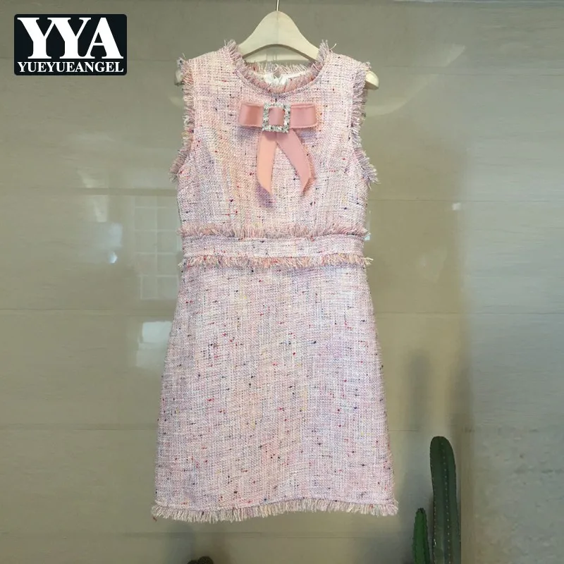 Spring New Ladies Diamonds Bow Tassel Tweed Vests Dresses Sleeveless O-Neck Slim Fit Party Dresses Womens Short A-Line Dresses
Spring New Ladies Diamonds Bow Tassel Tweed Vests Dresses Sleeveless O-Neck Slim Fit Party Dresses Womens Short A-Line Dresses