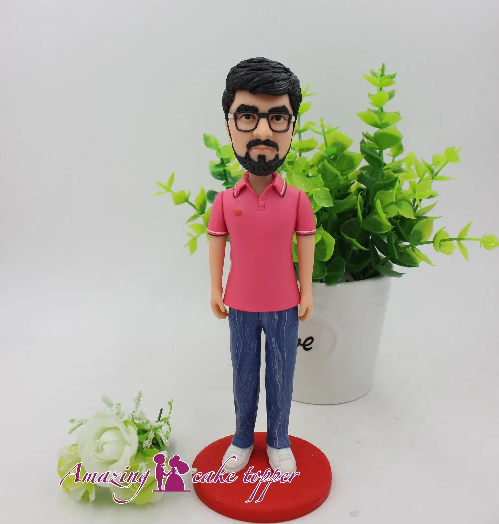 2019 AMAZING CAKE TOPPER Handsome man, literary glasses Toys Custom Polymer Clay Figure From Pictures
2019 AMAZING CAKE TOPPER Handsome man, literary glasses Toys Custom Polymer Clay Figure From Pictures