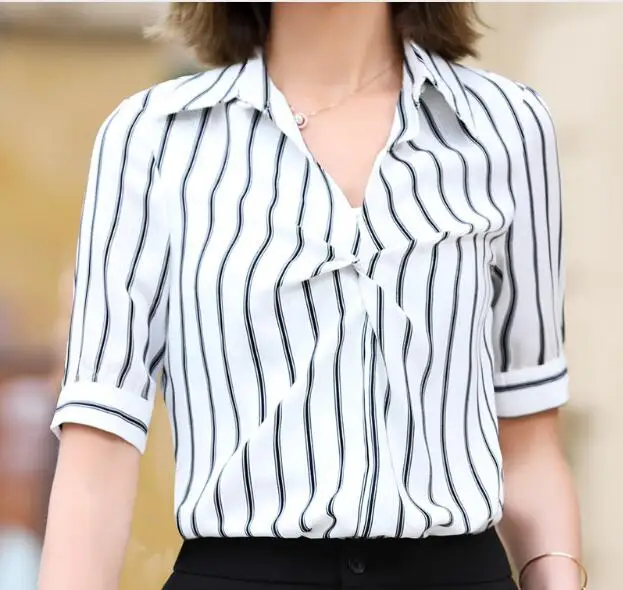 Liva girl Blusas Fashion stripes shirt women 2019 New formal summer loose V Neck chiffon blouse office ladies plus size tops
Liva girl Blusas Fashion stripes shirt women 2019 New formal summer loose V Neck chiffon blouse office ladies plus size tops