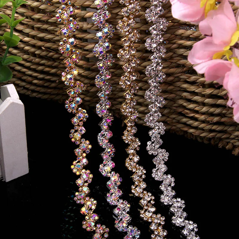 1 Yard 1.4 CM Crystal Rhinestones Chain Applique for Dress Necklace Belt Clothes Bags Trim DIY Sew On Silver Gold AB
1 Yard 1.4 CM Crystal Rhinestones Chain Applique for Dress Necklace Belt Clothes Bags Trim DIY Sew On Silver Gold AB