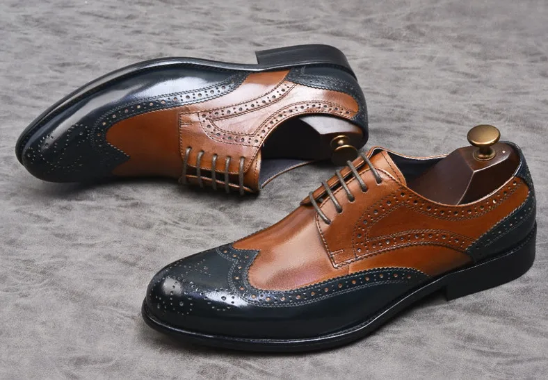 New Style Men Round Toes Genuine Leather Handmade Carved Leather Dress Shoes Men Mixed Color Retro Brogue Shoes Free Shipping
New Style Men Round Toes Genuine Leather Handmade Carved Leather Dress Shoes Men Mixed Color Retro Brogue Shoes Free Shipping