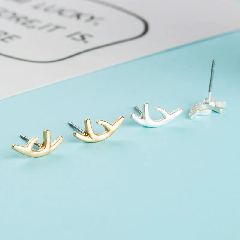 12 Pairs/Lot Elk Antlers Stud Earrings For Women Gold Color Earring Fashion Antlers Ear Jewelry Eardrop Accessories Girls Gifts
12 Pairs/Lot Elk Antlers Stud Earrings For Women Gold Color Earring Fashion Antlers Ear Jewelry Eardrop Accessories Girls Gifts