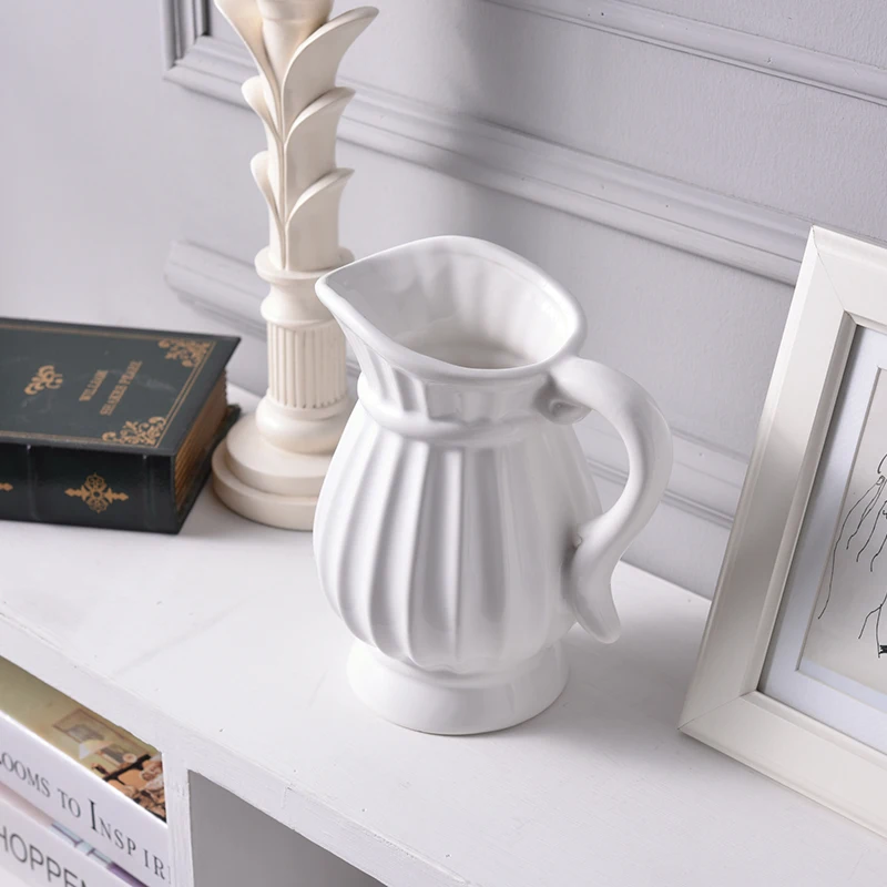 Modern Ceramic Wedding Decorative Vase Modern Ceramic Vase Artificial Flower Bottle Household Decor White Blue Vases R1045
Modern Ceramic Wedding Decorative Vase Modern Ceramic Vase Artificial Flower Bottle Household Decor White Blue Vases R1045