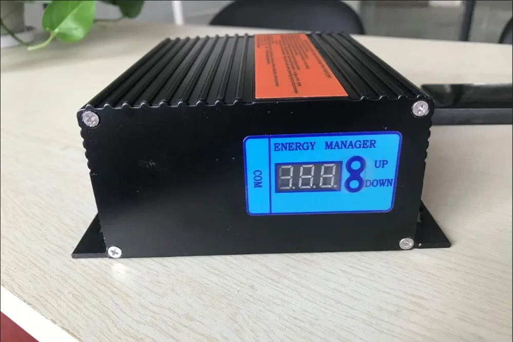 Magnetic levitation 600w vertical wind turbine 3 blades 12v 24v 48v 1.5m start up 250RPM no noise with high efficient
Magnetic levitation 600w vertical wind turbine 3 blades 12v 24v 48v 1.5m start up 250RPM no noise with high efficient