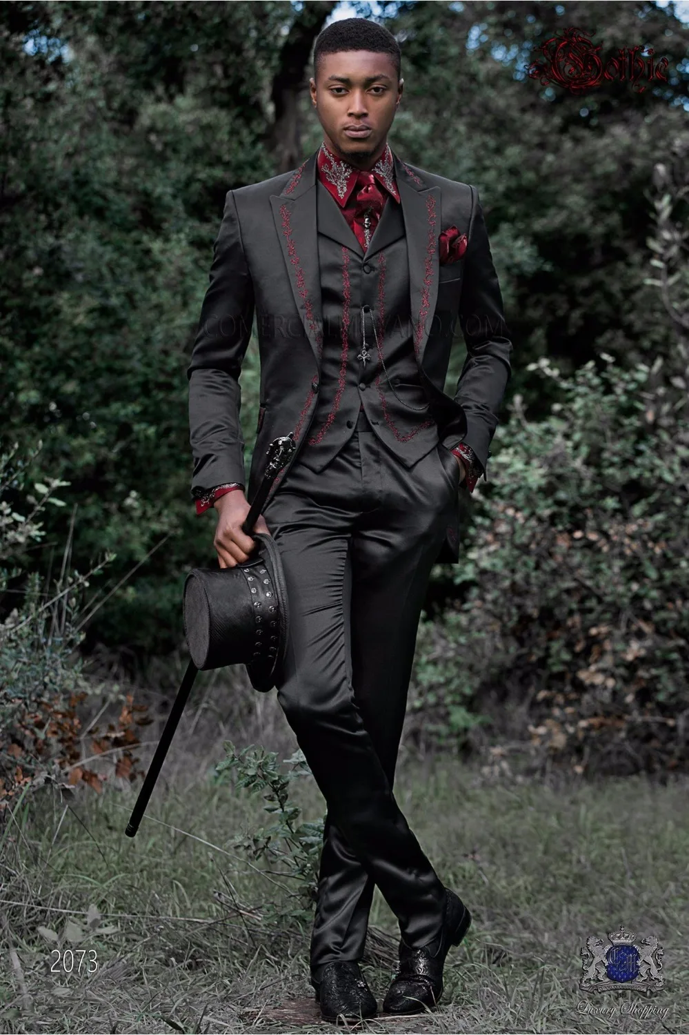 Red Embroidery Groomsmen Peak Lapel Groom Tuxedos Black Men Suits Wedding/Prom Best Man Blazer (Jacket+Pants+Vest) C203
Red Embroidery Groomsmen Peak Lapel Groom Tuxedos Black Men Suits Wedding/Prom Best Man Blazer (Jacket+Pants+Vest) C203