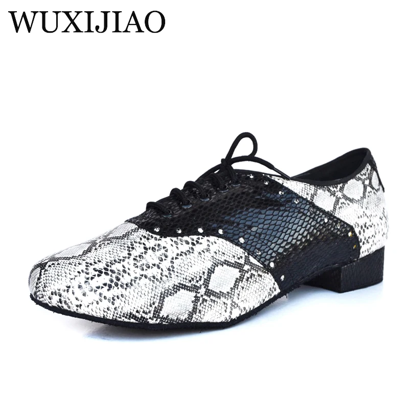 WUXIJIAO Men's PU leather Latin/ modern dance shoes Ballroom dancing shoes Party Square dance shoes
WUXIJIAO Men's PU leather Latin/ modern dance shoes Ballroom dancing shoes Party Square dance shoes