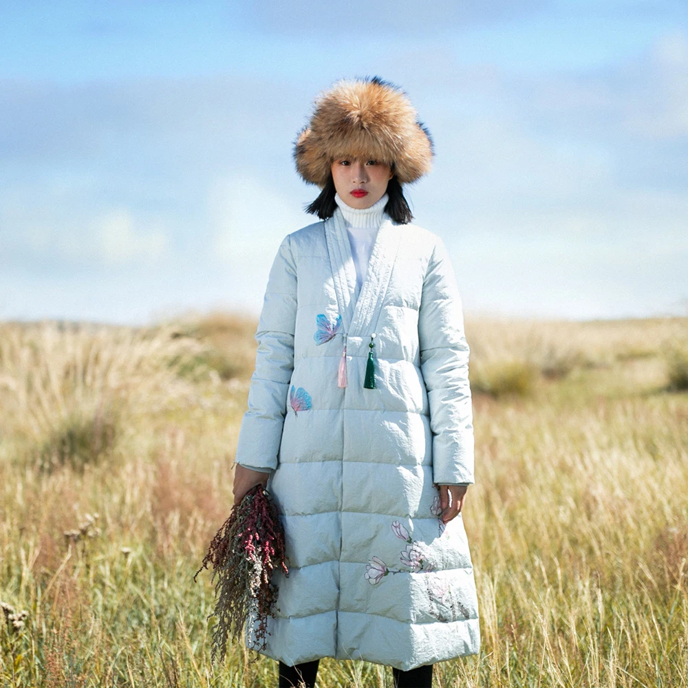 MM224 New Arrival 2017 vintage v neck long warm winter coat women white duck down jacket
MM224 New Arrival 2017 vintage v neck long warm winter coat women white duck down jacket