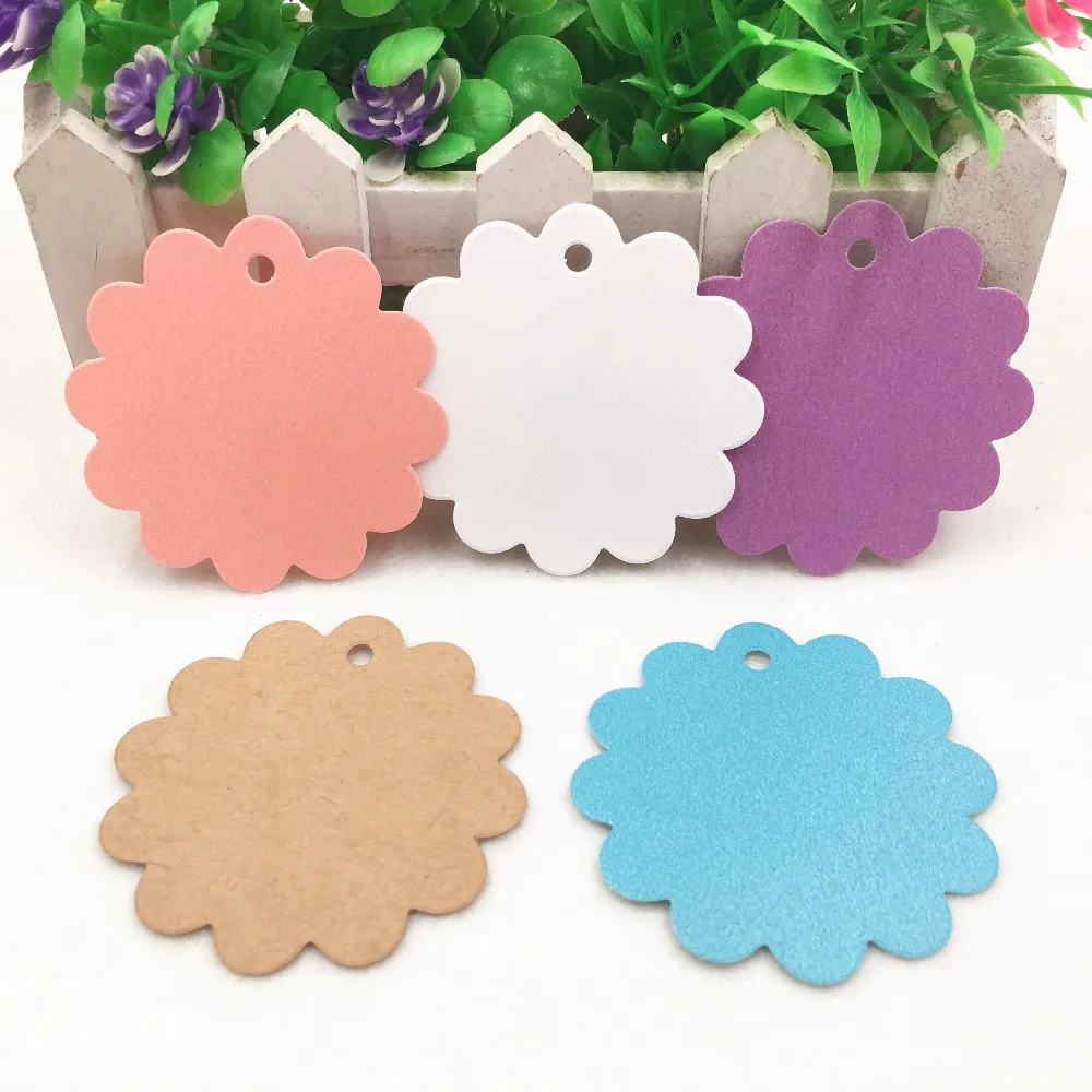 50pcs 6*6cm Paper Flower Shap Product Price Description Label,Blank Gifts Hang Tags Wedding Party Cake Cards/Garment Tags
50pcs 6*6cm Paper Flower Shap Product Price Description Label,Blank Gifts Hang Tags Wedding Party Cake Cards/Garment Tags