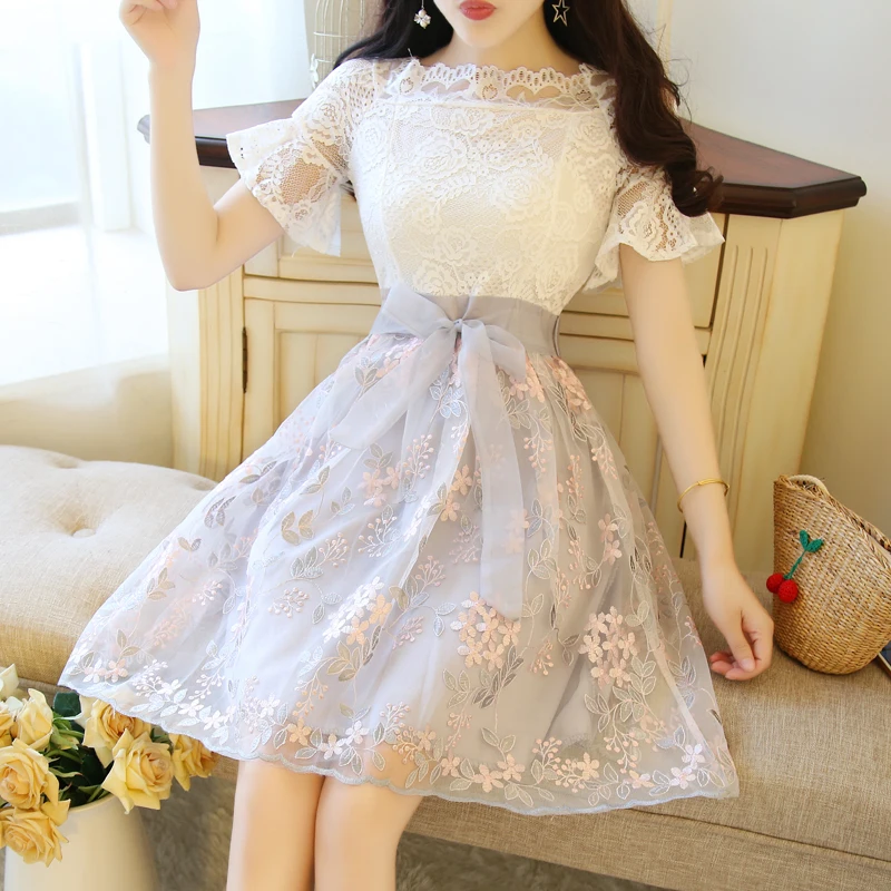 Slash Neck Sexy Off Shoulder Japanese Women's Summer Sweet Princess Dress Embroidered Floral Mesh Panel Lace Dress
Slash Neck Sexy Off Shoulder Japanese Women's Summer Sweet Princess Dress Embroidered Floral Mesh Panel Lace Dress