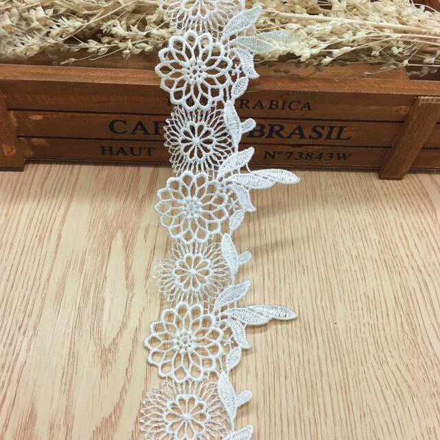 15Yards 5.6cm Water Soluble Embroidered Lace Trim Apparel Sewing Lace Trimmings DIY Lace Ribbon Apparel Sewing Accessories
15Yards 5.6cm Water Soluble Embroidered Lace Trim Apparel Sewing Lace Trimmings DIY Lace Ribbon Apparel Sewing Accessories