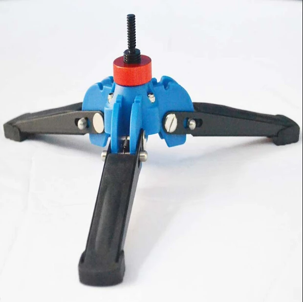 Hydraulic Universal Three feet Support Stand for 1/4 Monopod DSLR CameraUnivers/Go pro
Hydraulic Universal Three feet Support Stand for 1/4 Monopod DSLR CameraUnivers/Go pro