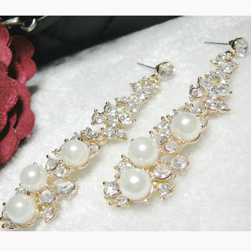 Exaggerated Luxury Starry Bling Clear Crystal White Simulated Pearl Beads Dangle Earrings Golden Drop Earrings For Women
Exaggerated Luxury Starry Bling Clear Crystal White Simulated Pearl Beads Dangle Earrings Golden Drop Earrings For Women