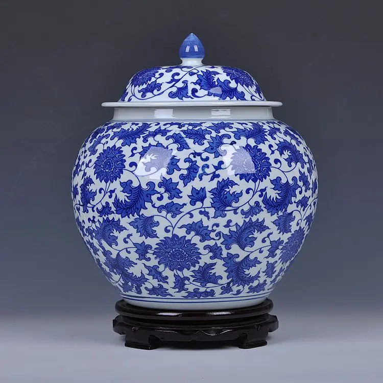 Керамический фарфор Jingdezhen lotus большая банка общий бак для хранения мебель фарфоровый алтарь маринованная капуста
Керамический фарфор Jingdezhen lotus большая банка общий бак для хранения мебель фарфоровый алтарь маринованная капуста