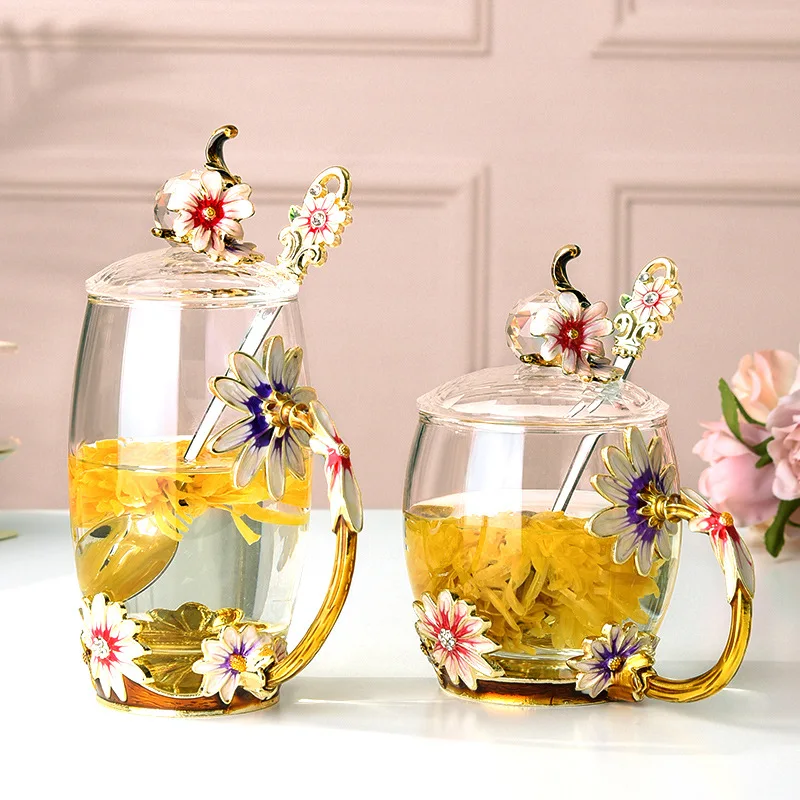 Single Layer Daisy Glass Cup Flower Tea Juice Milk Coffee Glass Cup for Home Restaurant in Cold and Hot Drink
Single Layer Daisy Glass Cup Flower Tea Juice Milk Coffee Glass Cup for Home Restaurant in Cold and Hot Drink