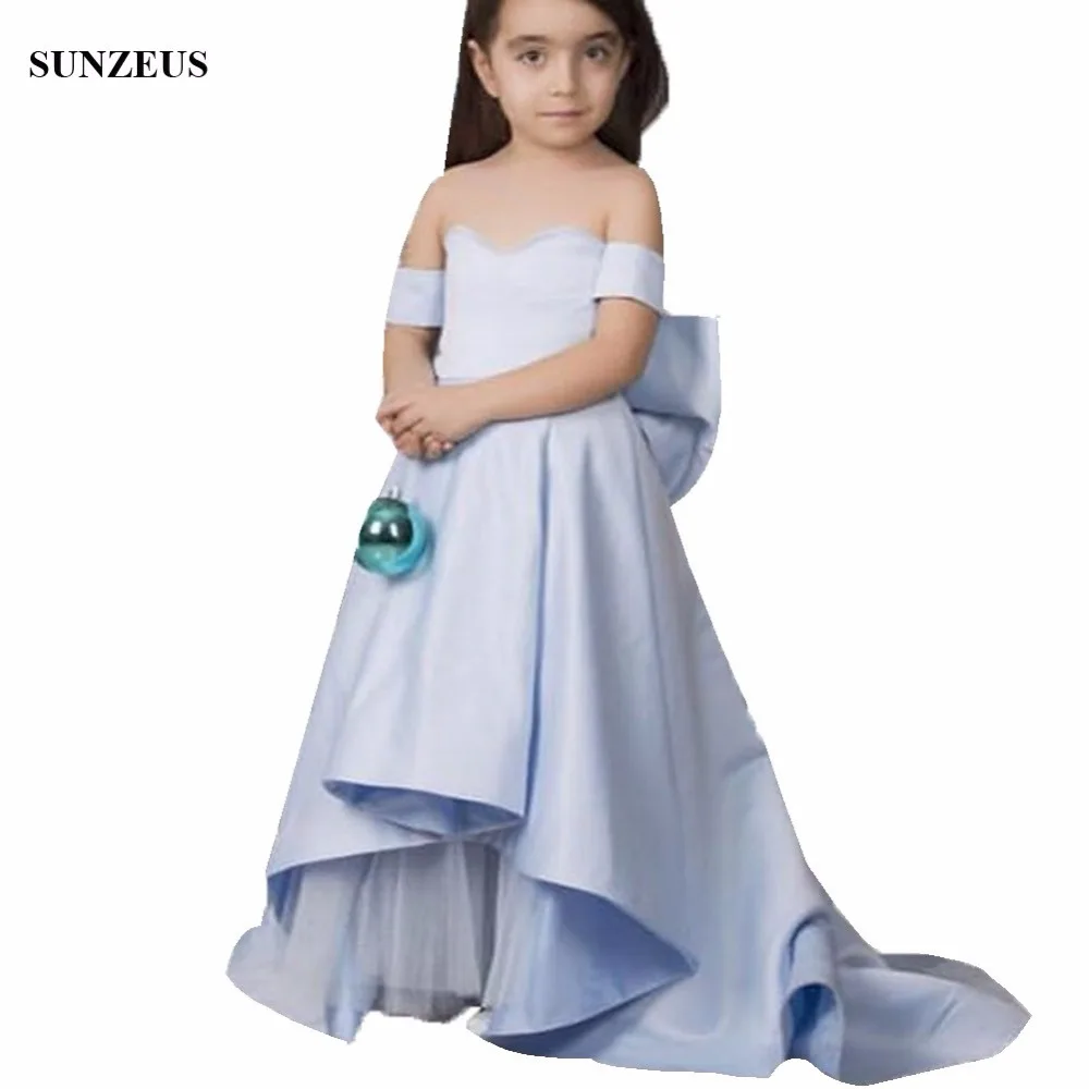 Blue Flower Girl Dresses Satin A-line Sweetheart Off Shoulder Long Wedding Party Gowns With Bow For Kids FLG028
Blue Flower Girl Dresses Satin A-line Sweetheart Off Shoulder Long Wedding Party Gowns With Bow For Kids FLG028