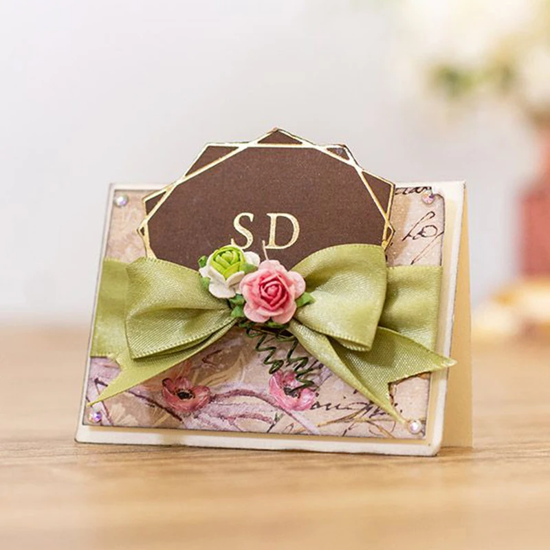 New Edge Circle Hot Foil Plate Metal Cutting Dies Stencils for DIY Scrapbooking Photo Album Decor Embossing Paper Crafts Die Cut 
New Edge Circle Hot Foil Plate Metal Cutting Dies Stencils for DIY Scrapbooking Photo Album Decor Embossing Paper Crafts Die Cut