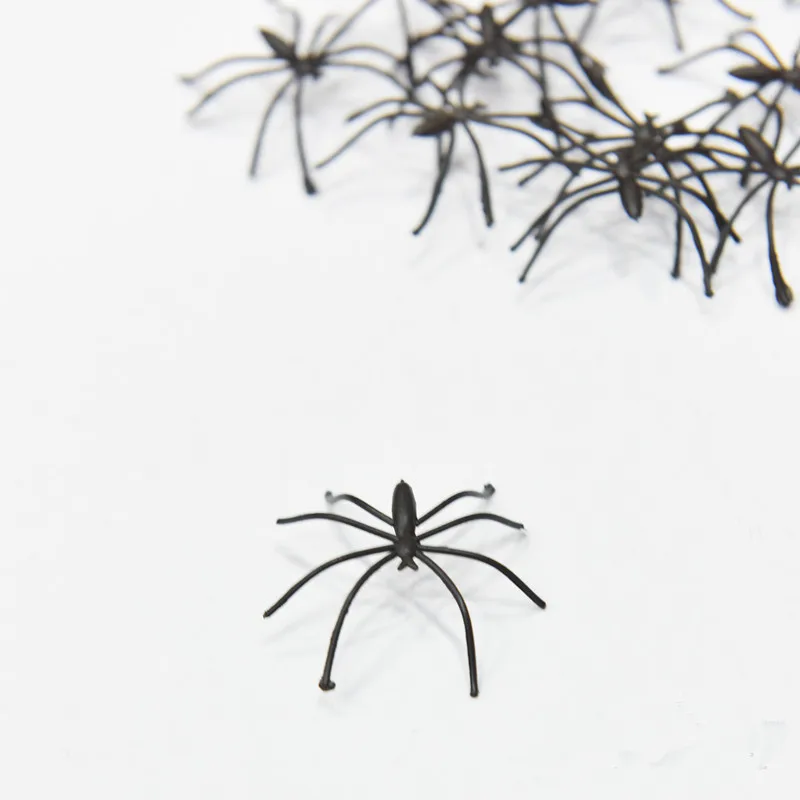 50 шт. черный пластиковый паук смешной поддельные пауки Хеллоуин вечерние для