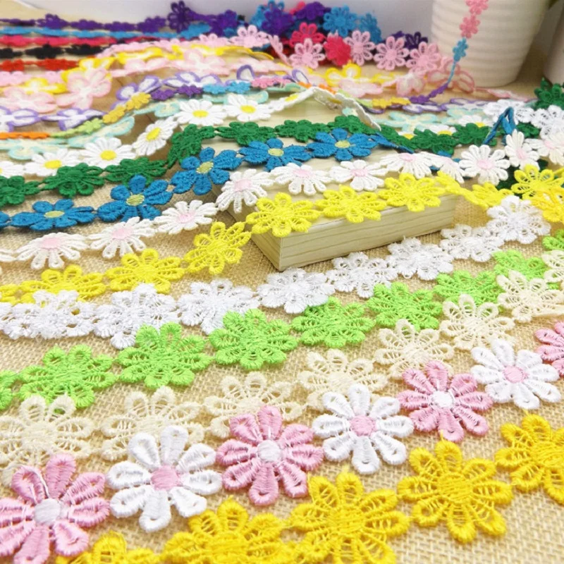 2pcs Beautiful Embroidered Colorful Trim Lace Small Daisy Fabric Trim DIY Home Decoration Petal Lace Sewing Crafts Accessories
2pcs Beautiful Embroidered Colorful Trim Lace Small Daisy Fabric Trim DIY Home Decoration Petal Lace Sewing Crafts Accessories