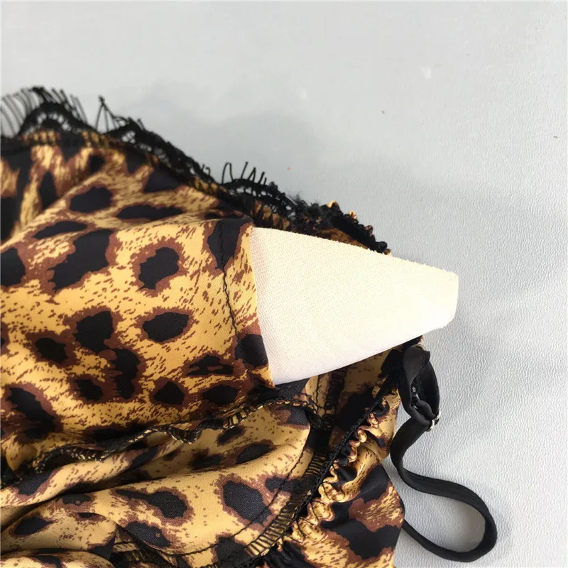 Sexy Lingerie Women Nightdress Leopard Faux Silk Robe Dress Babydoll Nightgown Sleepwear Female Night Dress With Chest Pad
Sexy Lingerie Women Nightdress Leopard Faux Silk Robe Dress Babydoll Nightgown Sleepwear Female Night Dress With Chest Pad