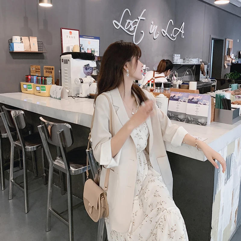 Rurouisbeir Women Suit Summer 2019 New Korean Women Office Wear Elegant Casual Solid Color Suit
Rurouisbeir Women Suit Summer 2019 New Korean Women Office Wear Elegant Casual Solid Color Suit