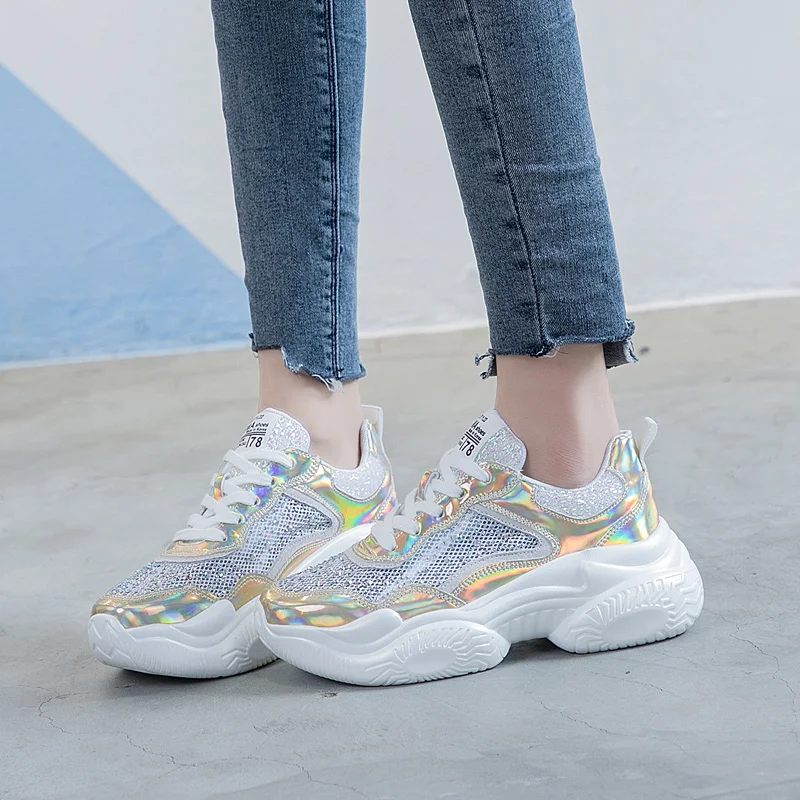 Woman Platform Shoes Flats Fashion Casual Sneakers Soft BIingbling Shoes for Women Zapatos De Mujer Schoenen Vrouw Dropshipping
Woman Platform Shoes Flats Fashion Casual Sneakers Soft BIingbling Shoes for Women Zapatos De Mujer Schoenen Vrouw Dropshipping