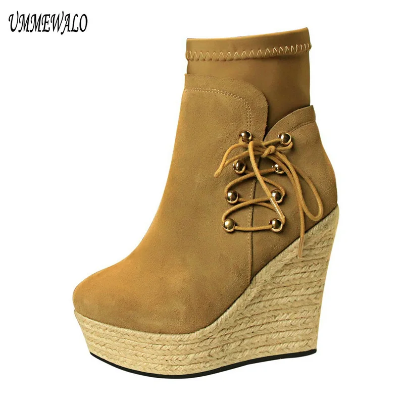 UMMEWALO Wedges Women Ankle Length Flock Boots Fashion Zipper Design Round Toe Wedges Winter Ankle Boots Ladies Shoes
UMMEWALO Wedges Women Ankle Length Flock Boots Fashion Zipper Design Round Toe Wedges Winter Ankle Boots Ladies Shoes