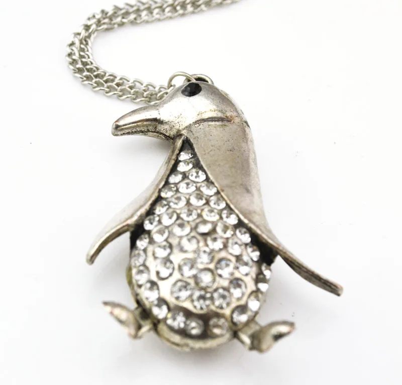 Trendy Retro Rhinestone Hollow Penguin Pendant Necklace Sweater Long Chain Animal Necklaces Jewelry
Trendy Retro Rhinestone Hollow Penguin Pendant Necklace Sweater Long Chain Animal Necklaces Jewelry