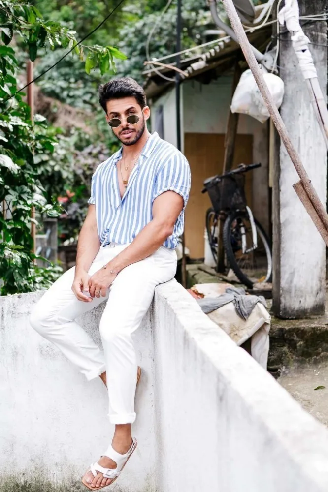 2019 New Men's Summer Casual Shirts Streetwear Male High Street Black Blue Striped shirt Tops Men Short Sleeves Shirts M-3XL
2019 New Men's Summer Casual Shirts Streetwear Male High Street Black Blue Striped shirt Tops Men Short Sleeves Shirts M-3XL