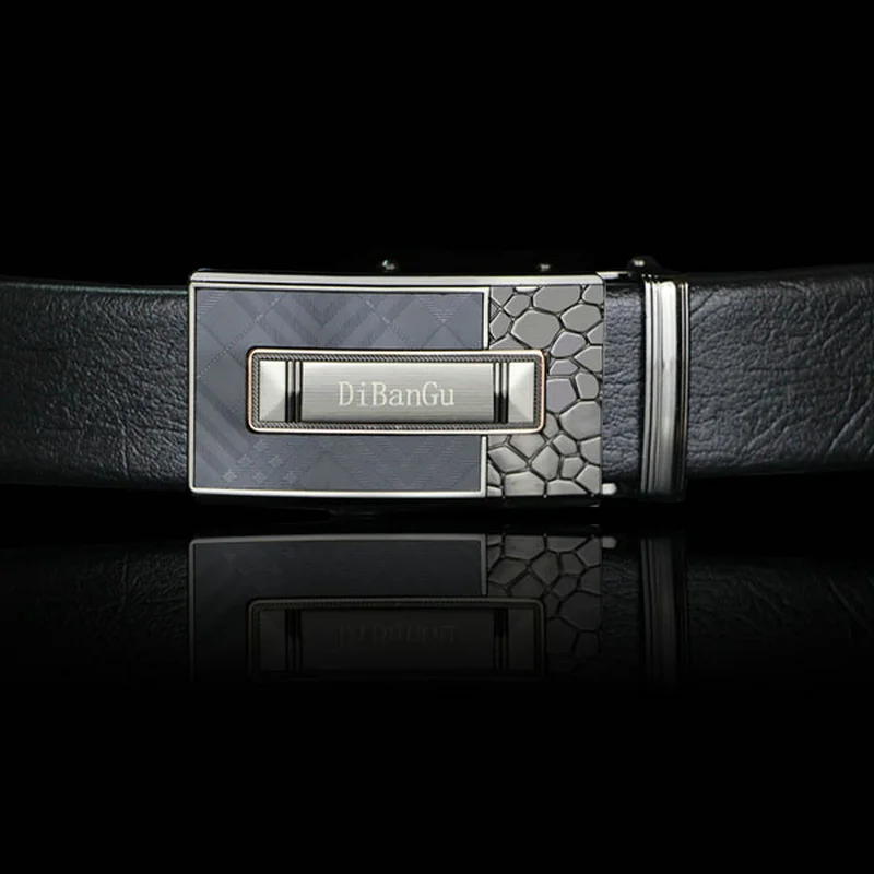 25 Styles Gold Mens Leather Belts Automatic Buckle Leisure Designer Luxury Simple Style Fashion High Quality Men Alloy Buckle
25 Styles Gold Mens Leather Belts Automatic Buckle Leisure Designer Luxury Simple Style Fashion High Quality Men Alloy Buckle