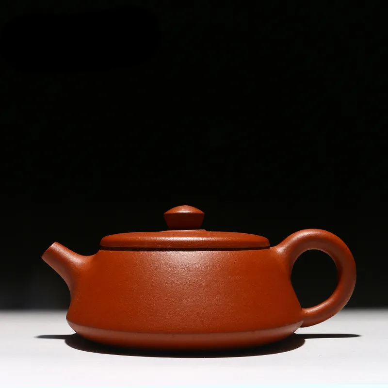 240ml Genuine Yixing Purple Clay teapot Chinese Kung Fu Zisha Tea Pot Factory Direct Tea Gift Box Package Free Shipping
240ml Genuine Yixing Purple Clay teapot Chinese Kung Fu Zisha Tea Pot Factory Direct Tea Gift Box Package Free Shipping
