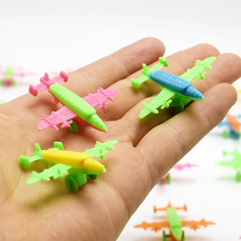 50Pcs/bag air plane aircraft model Toy bag Mini Toy Plastic Classic Action Figures Kids toys Simulated aircraft gift giveaway
50Pcs/bag air plane aircraft model Toy bag Mini Toy Plastic Classic Action Figures Kids toys Simulated aircraft gift giveaway