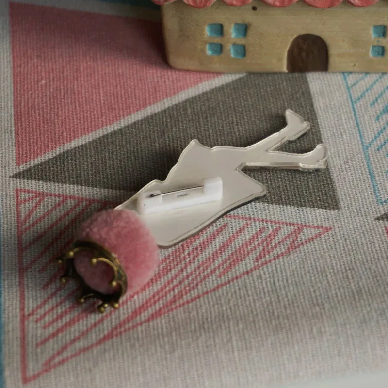 Crown girl Brooches Fashion Cartoon Brooch for woman cute lovely Brooches pins Jewelry Accessories gifts Drop-Shipping
Crown girl Brooches Fashion Cartoon Brooch for woman cute lovely Brooches pins Jewelry Accessories gifts Drop-Shipping