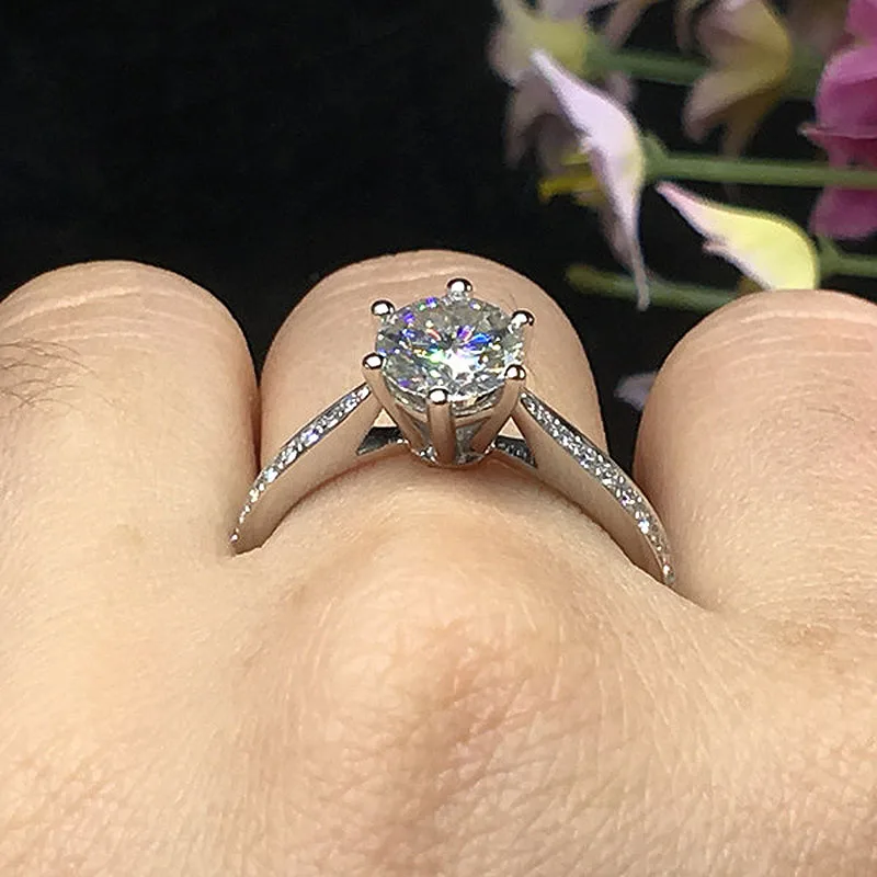 Round Brilliant Cut Moissanite Solid 18K 1ct 6.5mm 6 Prong Lab Diamond Ring Engagement Ring For Women
Round Brilliant Cut Moissanite Solid 18K 1ct 6.5mm 6 Prong Lab Diamond Ring Engagement Ring For Women