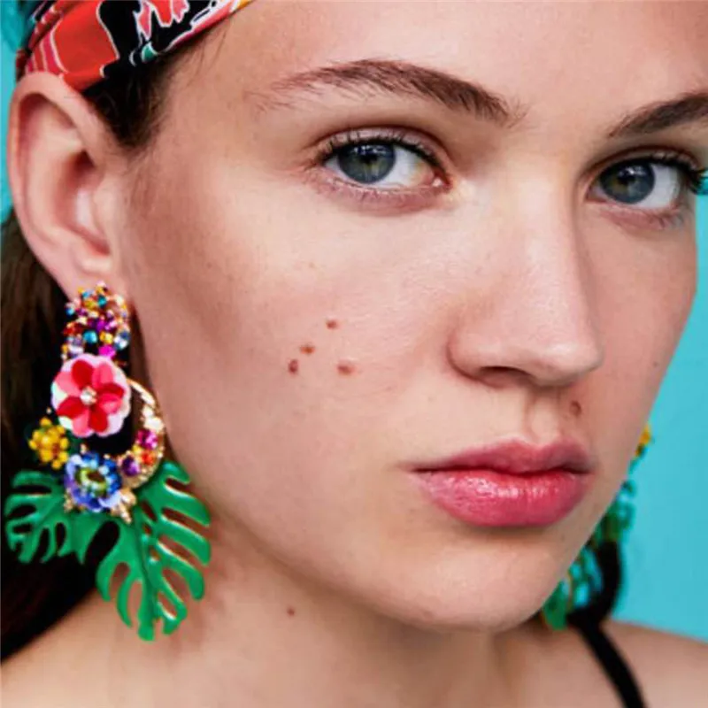 Monstera Ladies Dangle Earrings Hollow Green Leaf Pendants Za Design oorbellen Rhinestone Acrylic Drop Earrings ET996
Monstera Ladies Dangle Earrings Hollow Green Leaf Pendants Za Design oorbellen Rhinestone Acrylic Drop Earrings ET996