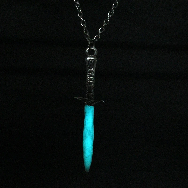 dongsheng Bilbo Baggins SWORD necklace GLOW in the DARK Luminous The Hobbit The Sting sword Pendants & Necklaces-30
dongsheng Bilbo Baggins SWORD necklace GLOW in the DARK Luminous The Hobbit The Sting sword Pendants & Necklaces-30