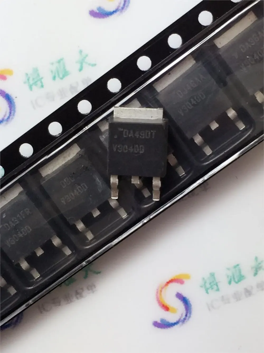 Module V3040D Original authentic and new Free Shipping
Module V3040D Original authentic and new Free Shipping