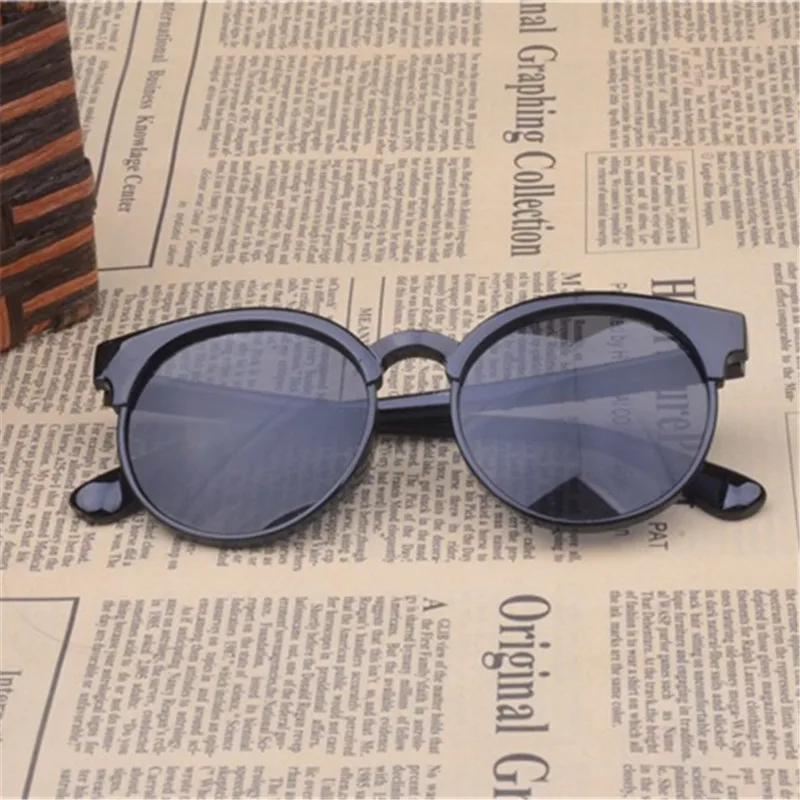 2019 new fashion men and women children's sunglasses UV400 round children's glasses classic retro brand design sunglasses
2019 new fashion men and women children's sunglasses UV400 round children's glasses classic retro brand design sunglasses
