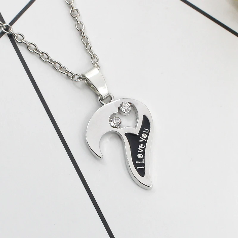 2pcs/set I Love You Jewelry Hollow Broken Heart Rhinestone Pendant Couple Necklaces Best Friends BFF Lover Valentines Day Gift
2pcs/set I Love You Jewelry Hollow Broken Heart Rhinestone Pendant Couple Necklaces Best Friends BFF Lover Valentines Day Gift