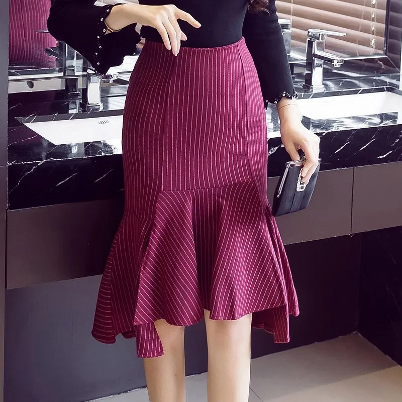 Women Pencil Skirts Midi Summer Office Elegant Sexy High Waist Skirt Vintage Ladies Office Formal Striped Print Skirt Plus Size
Women Pencil Skirts Midi Summer Office Elegant Sexy High Waist Skirt Vintage Ladies Office Formal Striped Print Skirt Plus Size