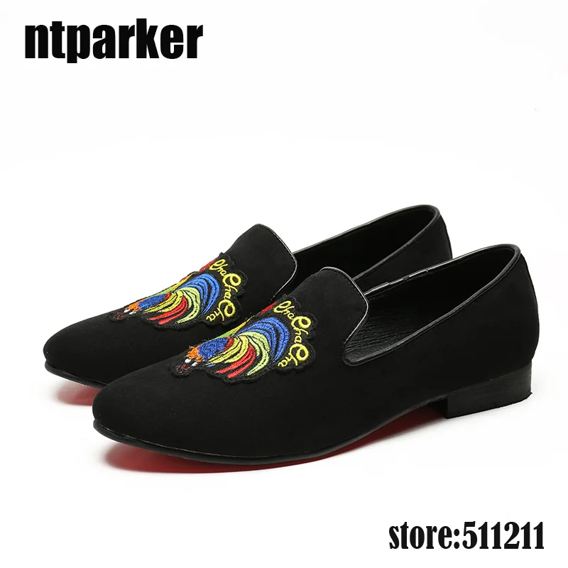 ntparker-100% Brand New Chaussure Homme Suede Black Men Flats Loafers Shoes with embroidery cock Men Summer Leather Shoes Party
ntparker-100% Brand New Chaussure Homme Suede Black Men Flats Loafers Shoes with embroidery cock Men Summer Leather Shoes Party