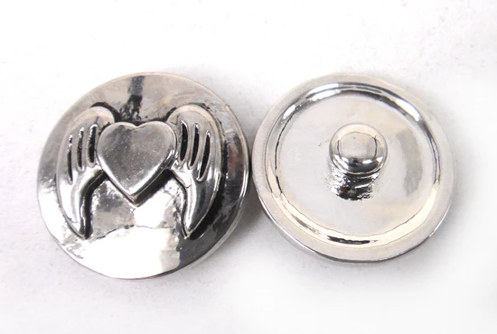 MOODPC Free drop shipping hot selling 1.8-2cm alloy swing heart charm DIY button metal charms
MOODPC Free drop shipping hot selling 1.8-2cm alloy swing heart charm DIY button metal charms