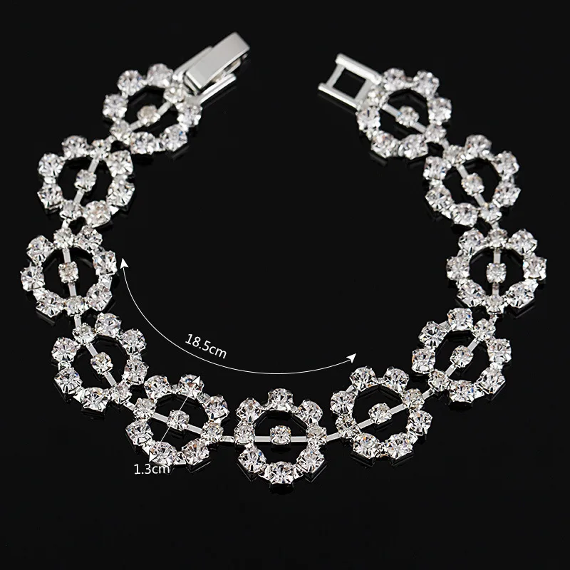 Statement Flower Shape Mosaic Zircon Bracelets For Female Boho Gold Color Alloy Bracelet&Bangle For Girl Gift Fashion Jewelry
Statement Flower Shape Mosaic Zircon Bracelets For Female Boho Gold Color Alloy Bracelet&Bangle For Girl Gift Fashion Jewelry