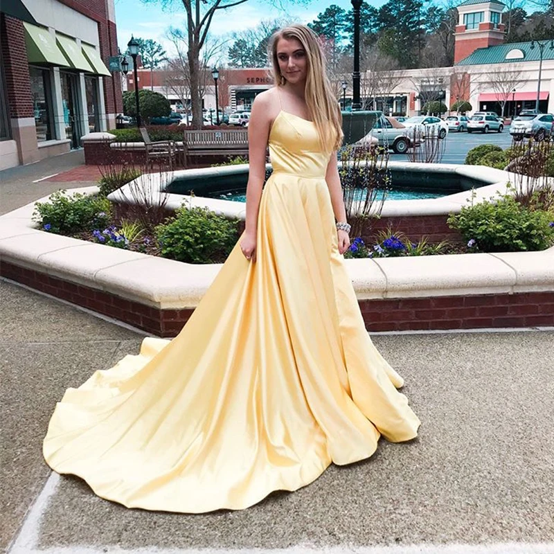 Elegant Long Yellow Prom Dress Spaghetti Straps Formal Evening Party Dress Crisscross Back Chapel Train Vestido De Formatura
Elegant Long Yellow Prom Dress Spaghetti Straps Formal Evening Party Dress Crisscross Back Chapel Train Vestido De Formatura