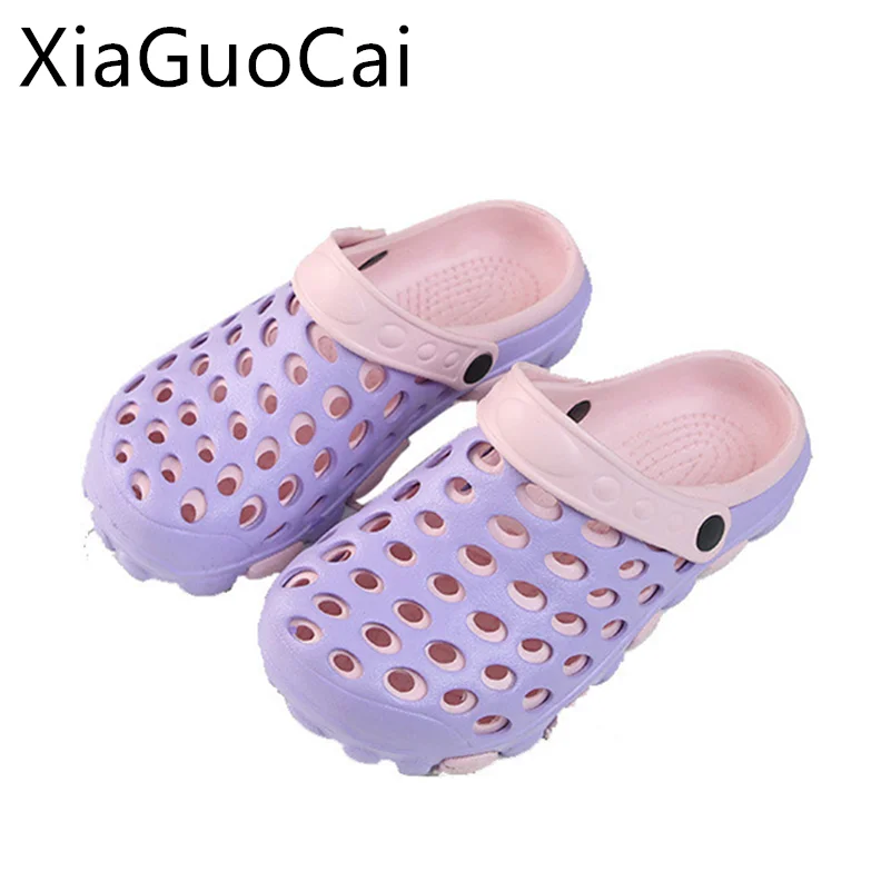 2019 Newest Summer Women Slippers Hole Beach Female Flat Slippers Shoes Trend Breathable Unisex Slippers Couple Slides
2019 Newest Summer Women Slippers Hole Beach Female Flat Slippers Shoes Trend Breathable Unisex Slippers Couple Slides